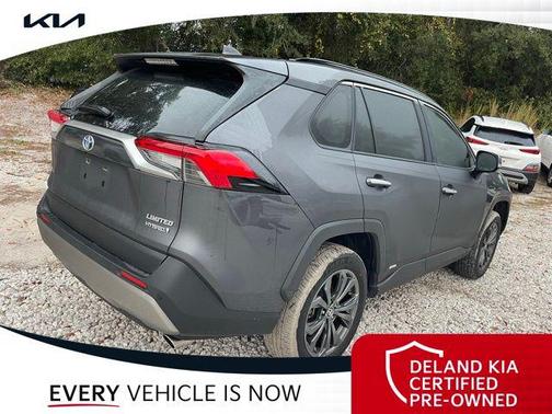 2024 Toyota RAV4 Hybrid SE