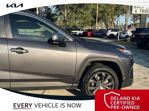 2024 Toyota RAV4 Hybrid SE