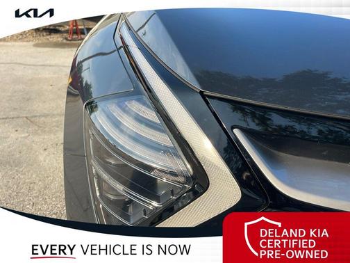 Gravity Gray 2025 Kia Sportage Hybrid EX