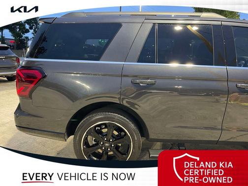 Dark Matter Gray Metallic 2024 Ford Expedition Limited
