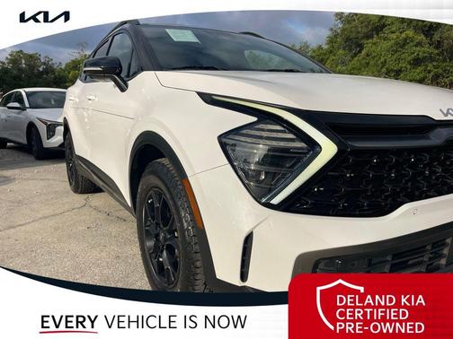 Glacial White Pearl 2023 Kia Sportage S