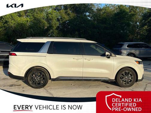 Snow White Pearl 2024 Kia Carnival SX Prestige
