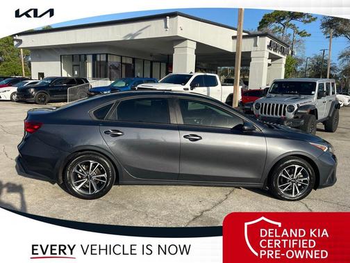 Gravity Gray 2023 Kia Forte LXS