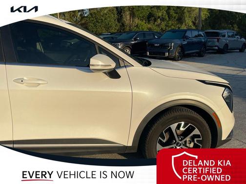 Snow White Pearl 2023 Kia Sportage Hybrid EX