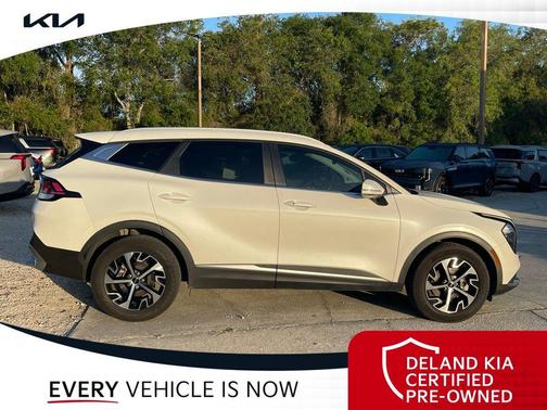 Snow White Pearl 2023 Kia Sportage Hybrid EX