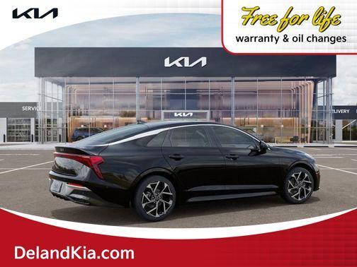 2025 Kia K5 EX