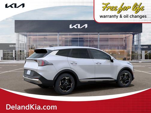 White Pearl 2026 Kia Sportage EX