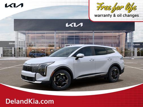 White Pearl 2026 Kia Sportage EX