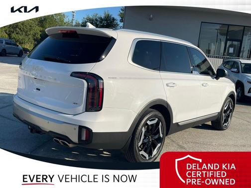 Glacial White Pearl 2024 Kia Telluride EX