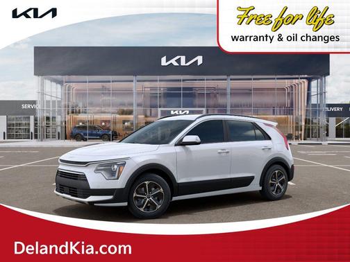 White Pearl 2026 Kia Niro EX