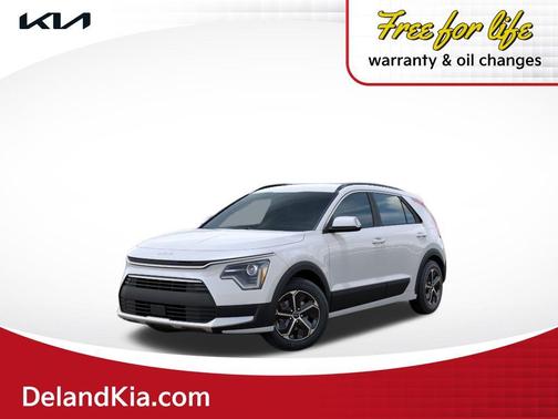 White Pearl 2026 Kia Niro EX