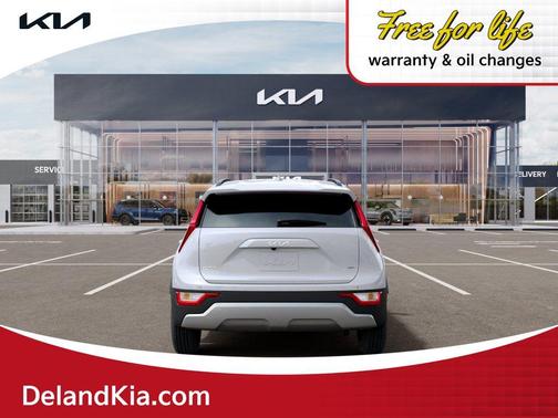 White Pearl 2026 Kia Niro EX