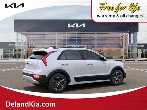 White Pearl 2026 Kia Niro EX