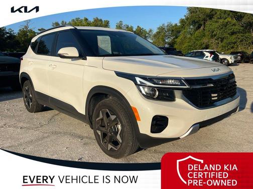 Snow White Pearl 2025 Kia Seltos S