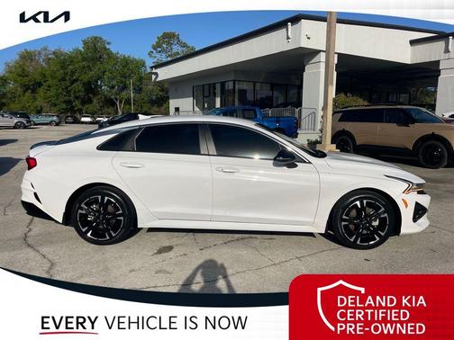 Glacial White Pearl 2021 Kia K5 GT-Line