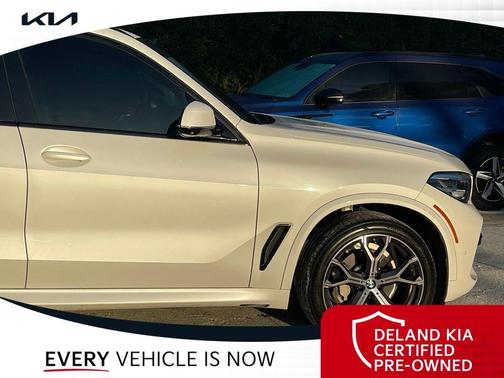 Alpine White 2021 BMW X5 sDrive40i