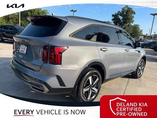 2023 Kia Sorento S