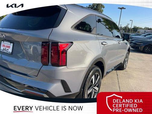 2023 Kia Sorento S