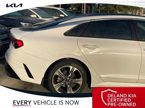 2022 Kia K5 EX