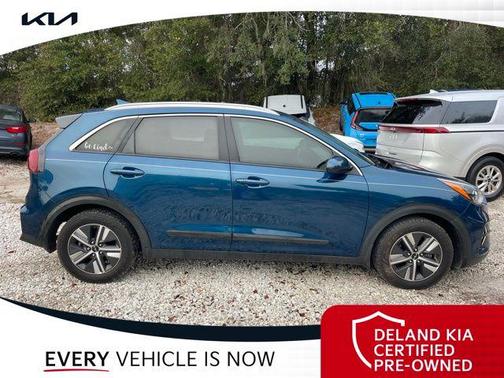 2022 Kia Niro LXS