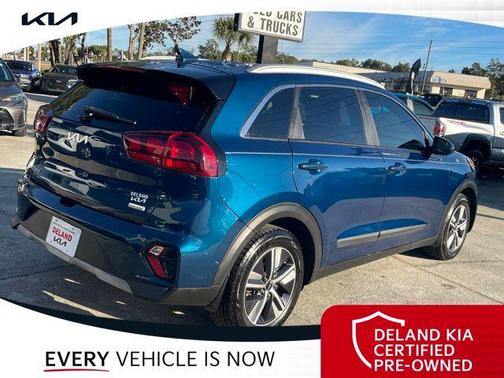 2022 Kia Niro LXS