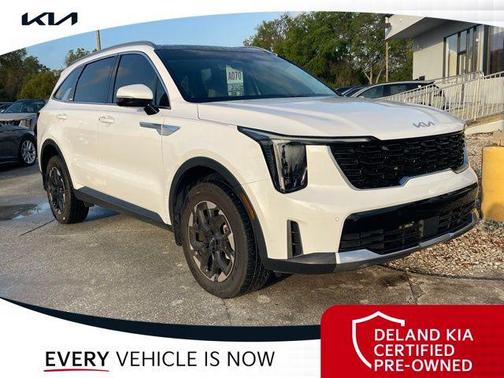 Glacial White Pearl 2024 Kia Sorento S