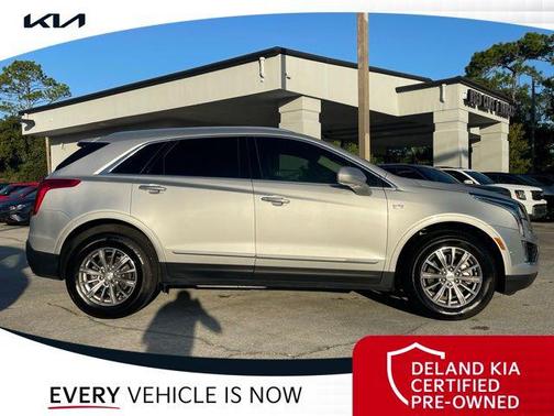 Radiant Silver Metallic 2019 Cadillac XT5 Luxury
