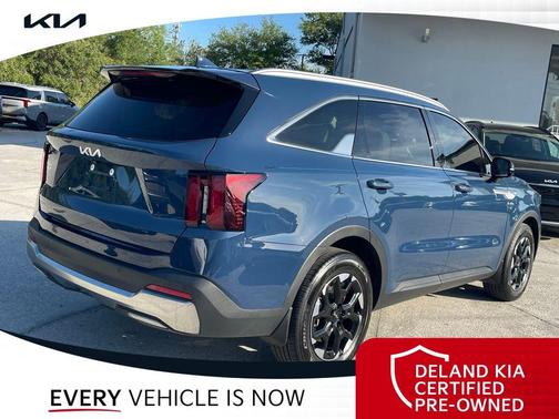Midnight Lake Blue 2025 Kia Sorento S