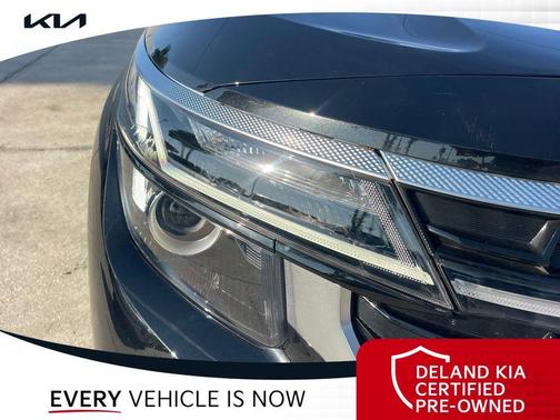 Fusion Black 2025 Kia Seltos S