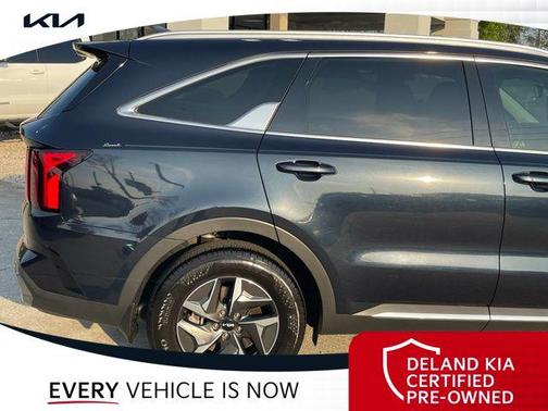 2022 Kia Sorento Hybrid S