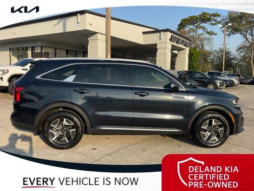 2022 Kia Sorento Hybrid S