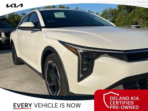 Snow White Pearl 2025 Kia K4 EX