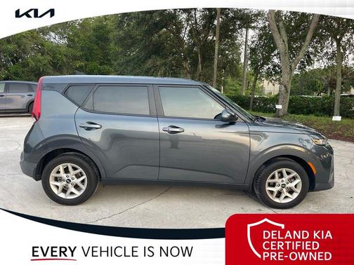 Gravity Gray 2022 Kia Soul S