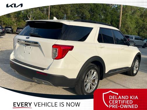 Star White Metallic Tri-Coat 2023 Ford Explorer XLT