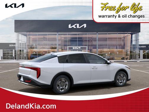 White Pearl 2026 Kia K4 LX