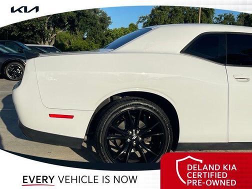 2018 Dodge Challenger SXT