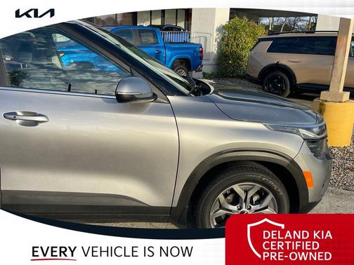 Steel Gray 2024 Kia Seltos S