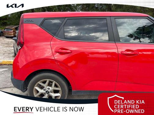 Inferno Red 2022 Kia Soul LX