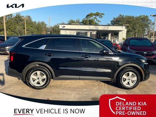 2023 Kia Sorento LX