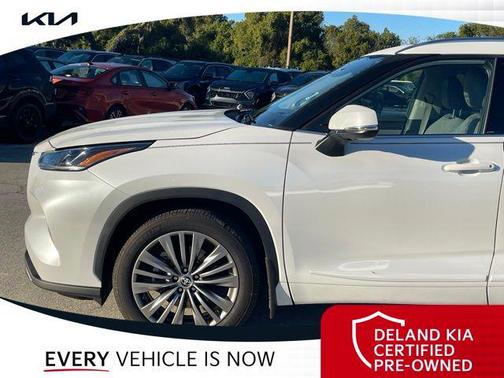 2022 Toyota Highlander Platinum