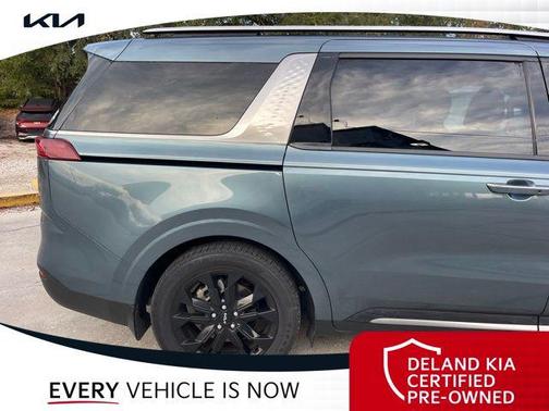 2024 Kia Carnival SX