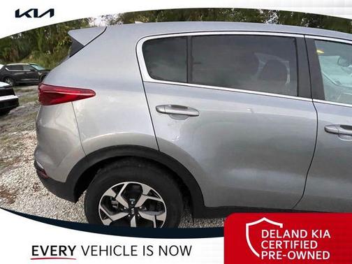2022 Kia Sportage LX