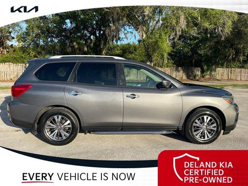 Gun Metallic 2019 Nissan Pathfinder SL