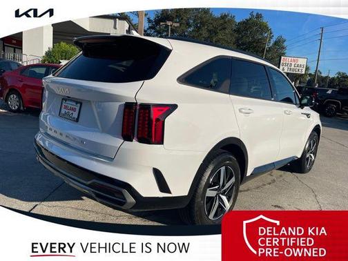 2022 Kia Sorento S