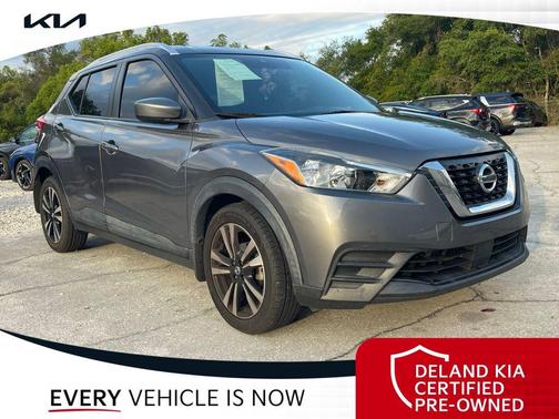 Gun Metallic 2020 Nissan Kicks SV