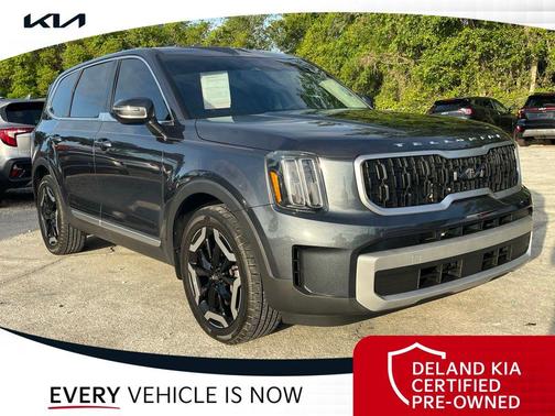 Gravity Gray 2024 Kia Telluride LX
