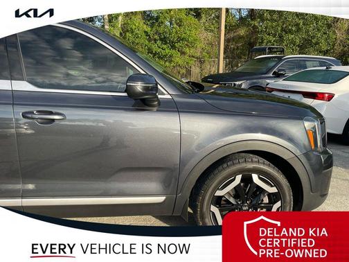 Gravity Gray 2024 Kia Telluride LX