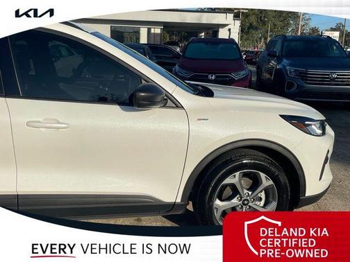 2025 Ford Escape ST-Line