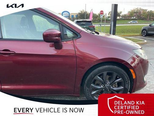 2018 Chrysler Pacifica Touring Plus