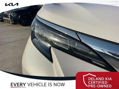 2022 Toyota Sienna XLE